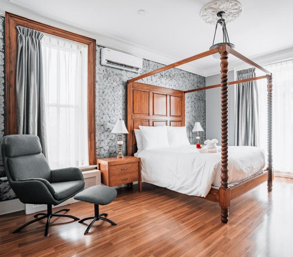 Hotel De Paris Монреал Екстериор снимка