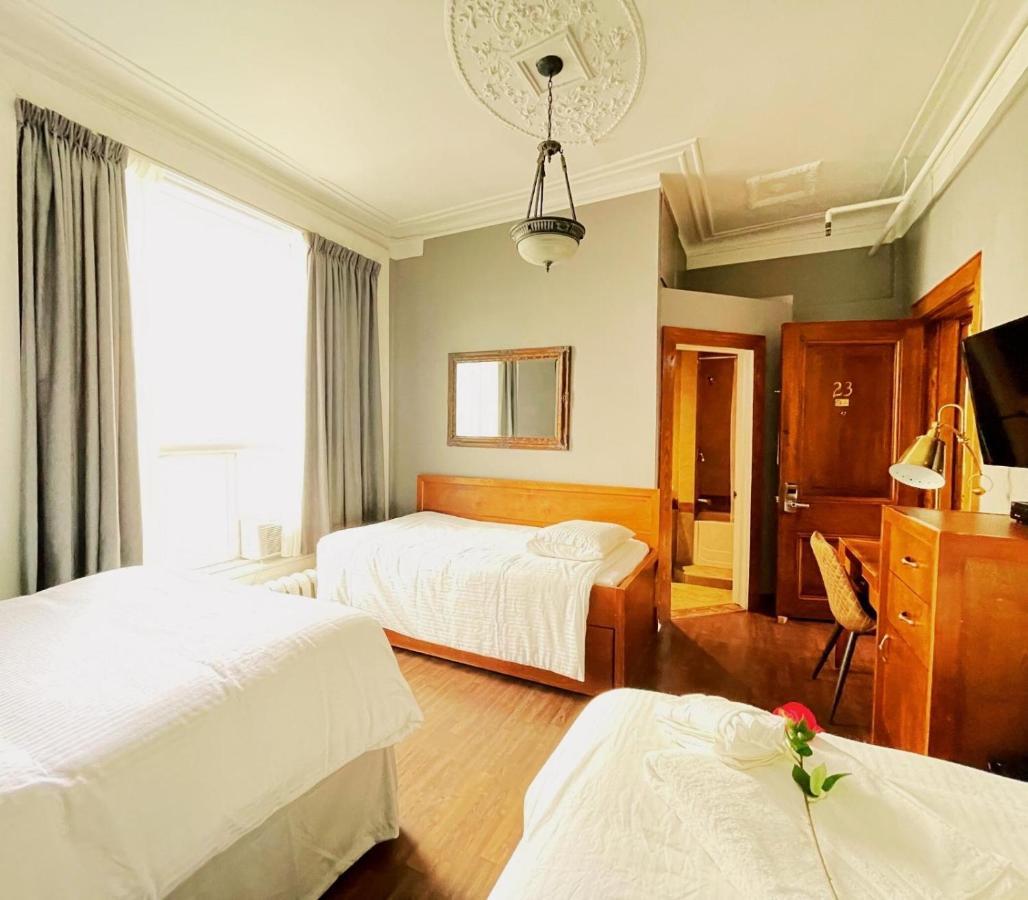 Hotel De Paris Монреал Екстериор снимка