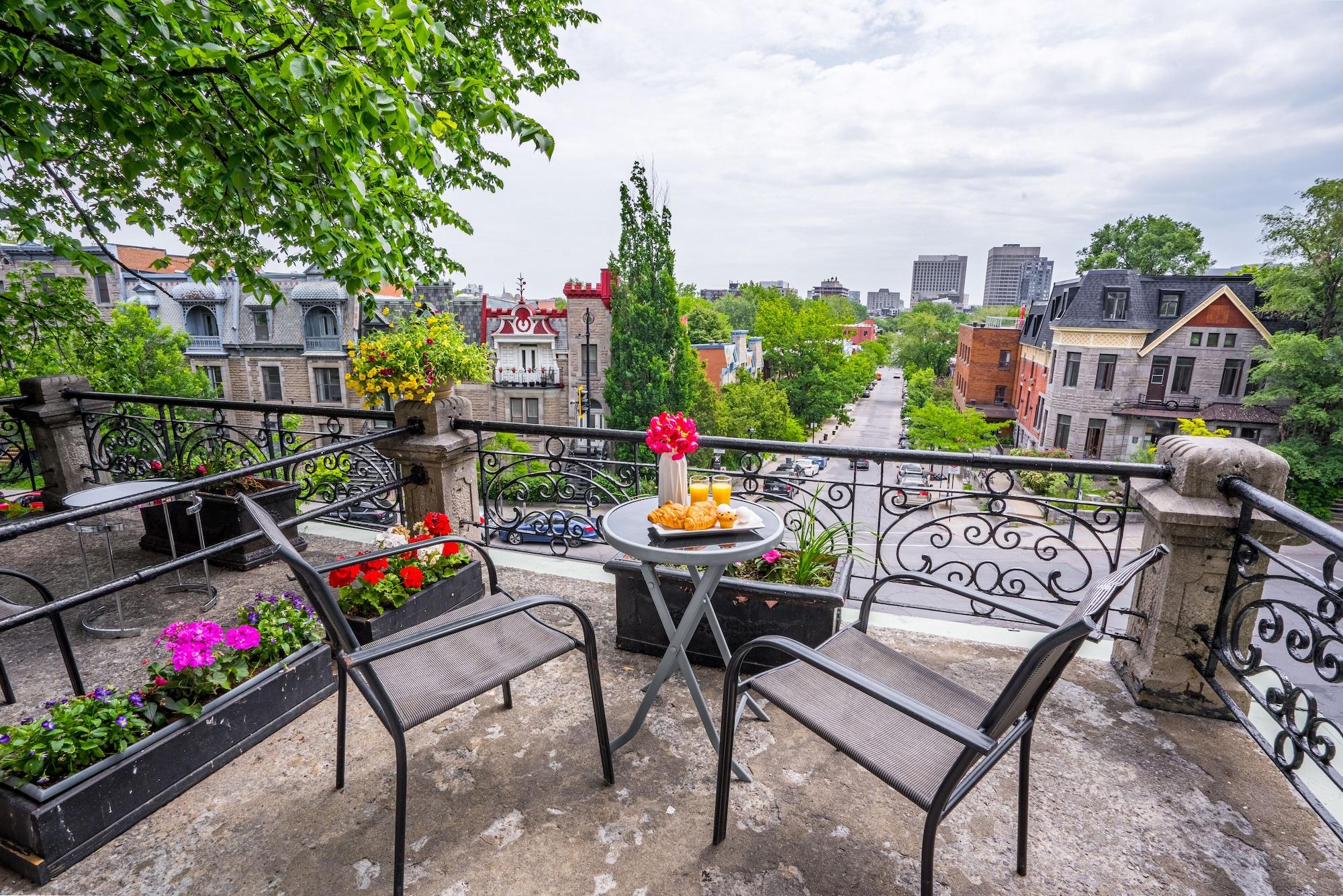 Hotel De Paris Монреал Екстериор снимка