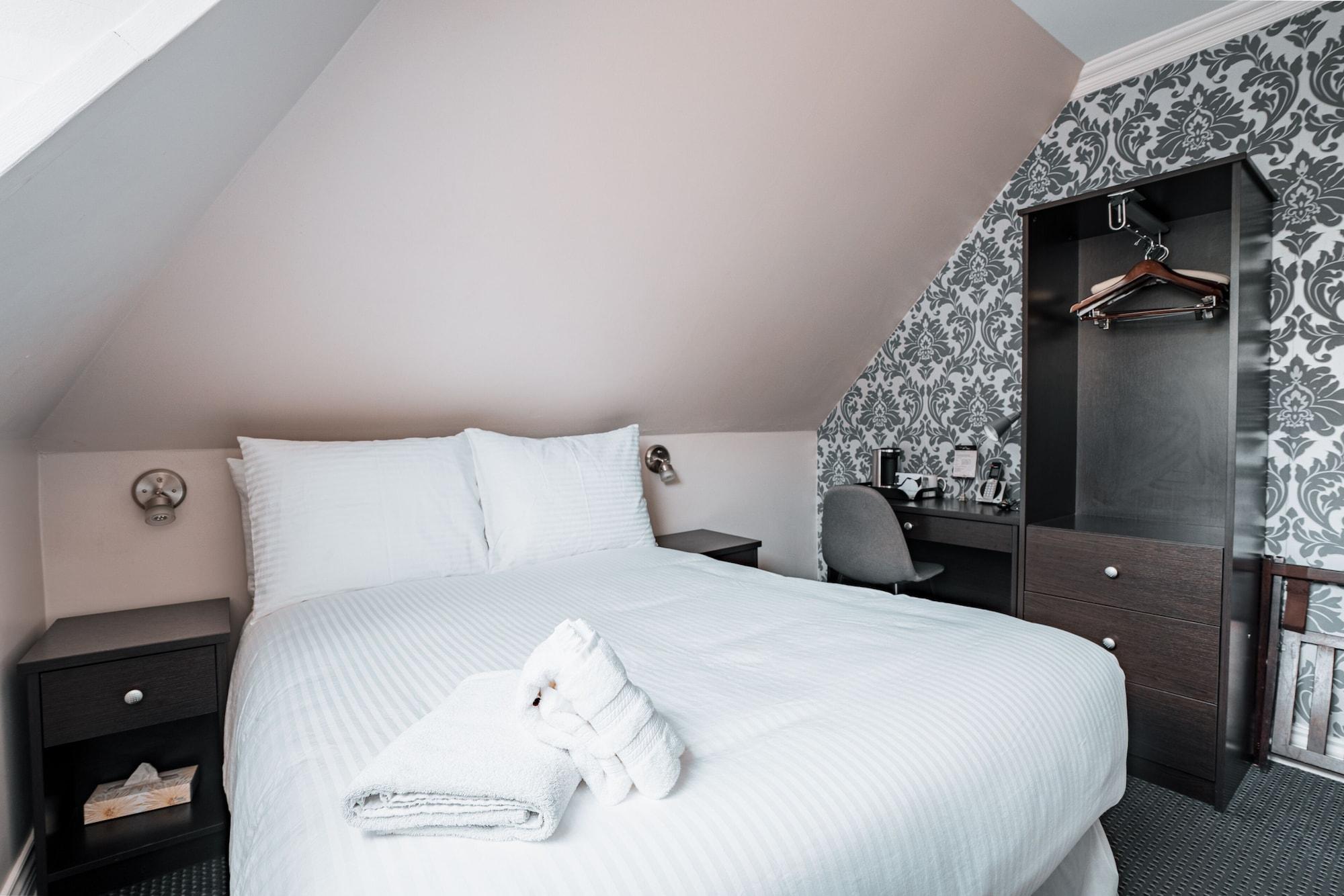 Hotel De Paris Монреал Екстериор снимка